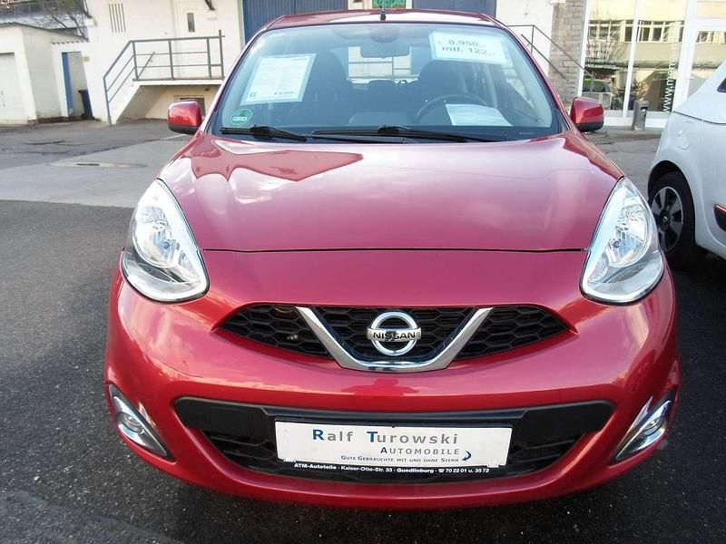 Gebraucht Nissan Micra Acenta 80 PS (58 kW) 2016 Rot Kleinwagen