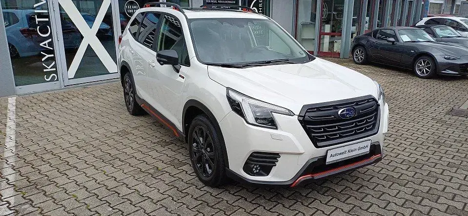 Gebraucht Subaru Forester Exclusive+ 150 PS (110 kW) 2023 Weiss SUV