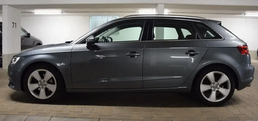 Gebraucht Audi A3 Ambition 150 PS (110 kW) 2016 Grau Limousine