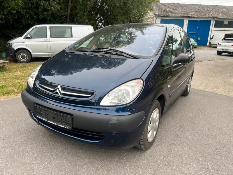 Blau Gebraucht 2001 Citroën Xsara Picasso Van / Kleinbus | 1.490 € (Fairer Preis) - Bild 1/4