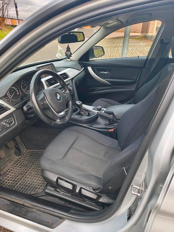 Gebraucht BMW 316 116 PS (85 kW) 2012 Silber Kombi