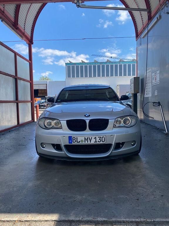 Silber Gebraucht 2006 BMW 130 Performance Kleinwagen | 5.500 € (Fairer Preis) - Bild 1/4