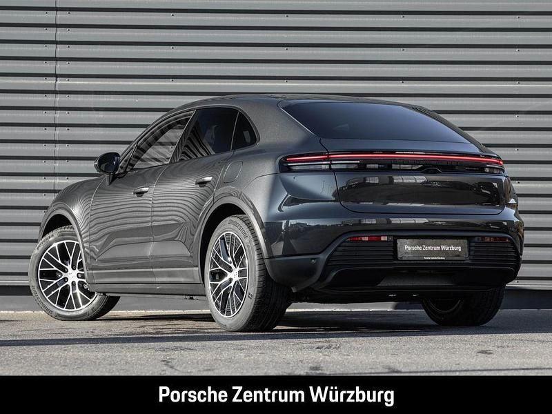 Gebraucht Porsche Macan 264 kW (360 PS) 2024 Vulkangraumetallic SUV