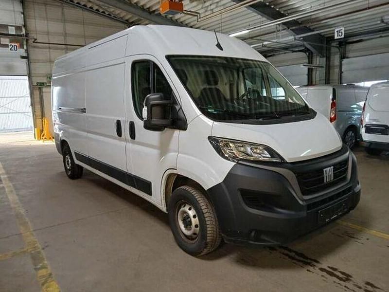 Gebraucht Fiat Ducato 140 PS (102 kW) 2024 Colore esterno (weiss (pastell)) Van