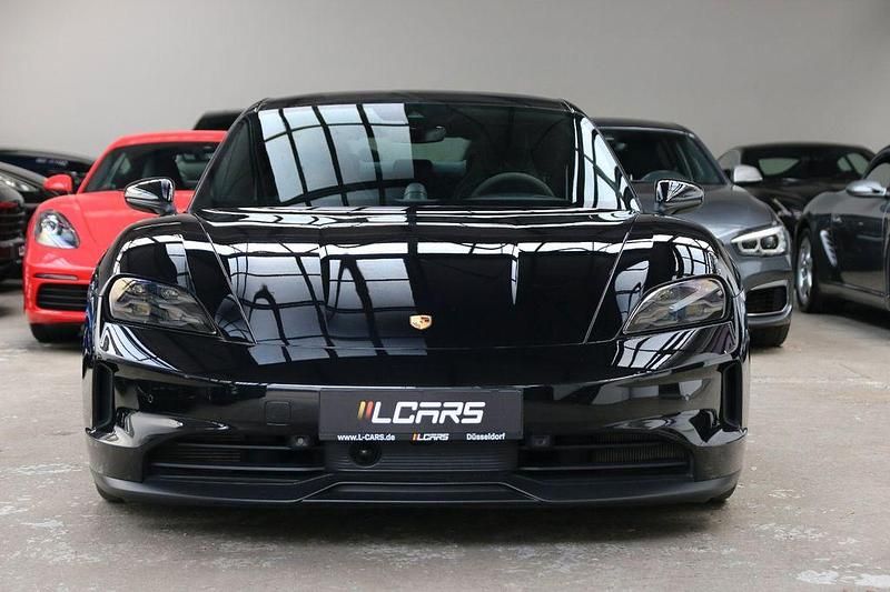 Gebraucht Porsche Taycan Performance Package 319 kW (435 PS) 2024 Tiefschwarz Limousine