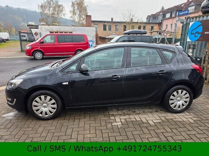 Gebraucht Opel Astra Edition 120 PS (88 kW) 2013 Schwarz Limousine