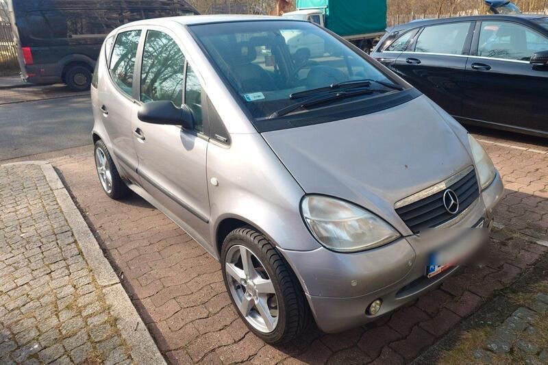 Silber Gebraucht 2003 Mercedes A170 Kleinwagen | 850 € (Fairer Preis) - Bild 1/4