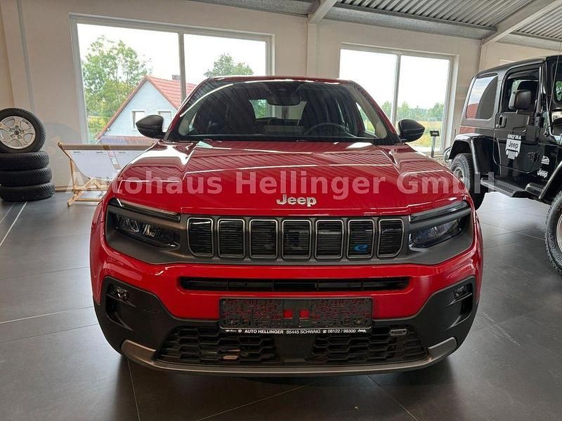 Gebraucht Jeep Avenger EV Longitude 114 kW (156 PS) 2023 Rot SUV