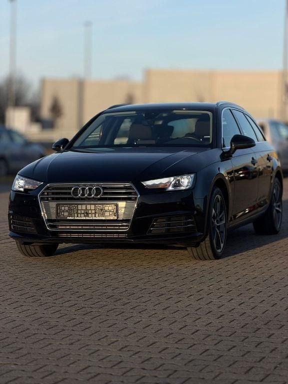 Schwarz Gebraucht 2017 Audi A4 Sport Kombi | 19.899 € (Guter Preis) - Bild 1/4