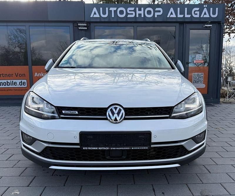 Gebraucht VW Golf Alltrack Basis 209 PS (153 kW) 2016 Weiß Kombi