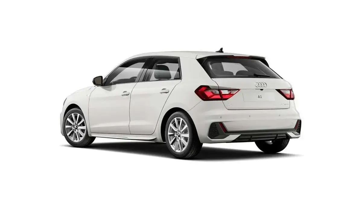 Gebraucht Audi A1 S-Line 95 PS (69 kW) 2024 Cortinaweiß SUV