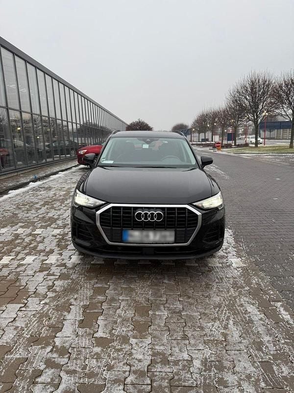 Gebraucht Audi Q3 Comfort 245 PS (180 kW) 2022 Schwarz SUV