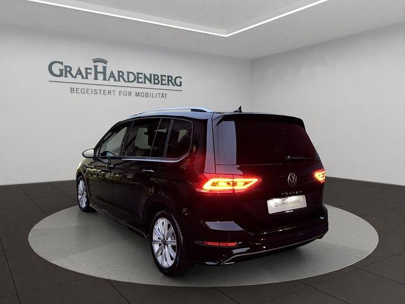 Gebraucht VW Touran R-line 150 PS (110 kW) 2025 Schwarz Van / Kleinbus