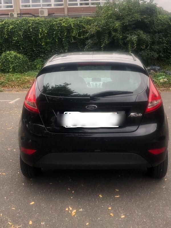 Gebraucht Ford Fiesta Trend 82 PS (60 kW) 2010 Schwarz Limousine