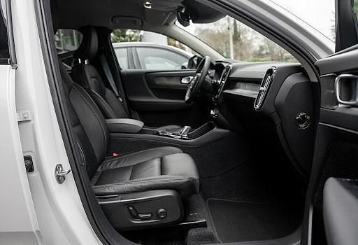 Gebraucht Volvo XC40 Plus 261 PS (191 kW) 2022 Weiß SUV