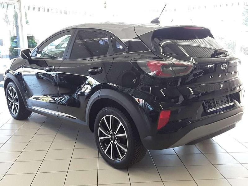 Gebraucht Ford Puma Titanium 125 PS (91 kW) 2020 Obsidianschwarz metallic SUV