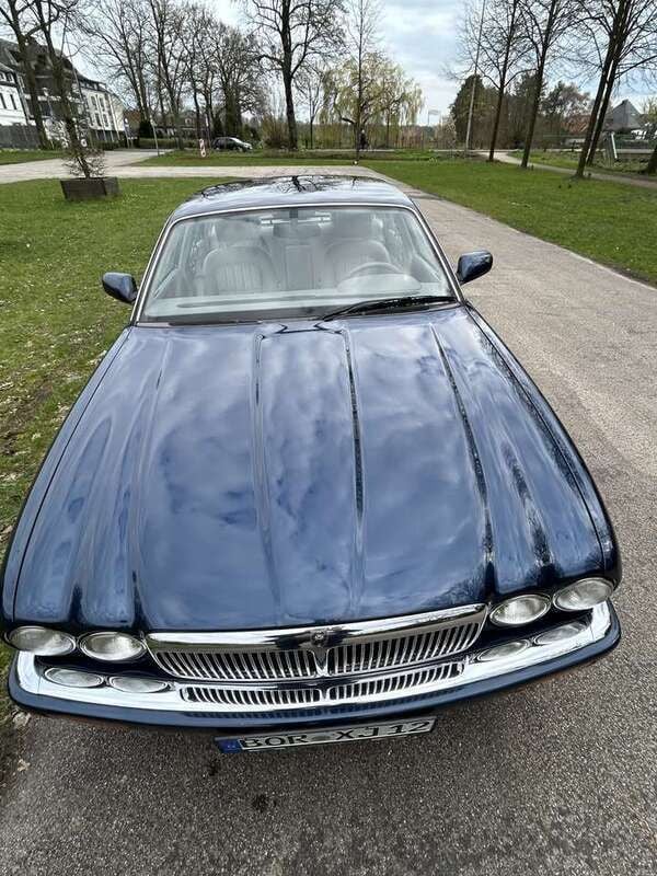 Blau Gebraucht 1996 Jaguar X300 Sovereign Limousine | 20.750 € - Bild 1/4