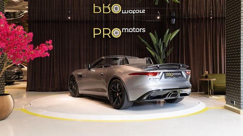 Gebraucht Jaguar F-Type R-Dynamic 300 PS (220 kW) 2023 Grau Cabrio