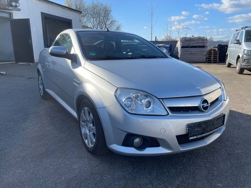 Silber Gebraucht 2006 Opel Tigra Enjoy Cabrio | 800 € (Guter Preis) - Bild 1/4