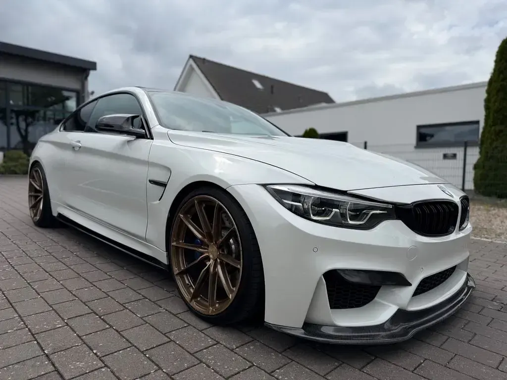 Używany BMW M4 M Performance 431 KM (317 kW) 2015 Biały Coupe