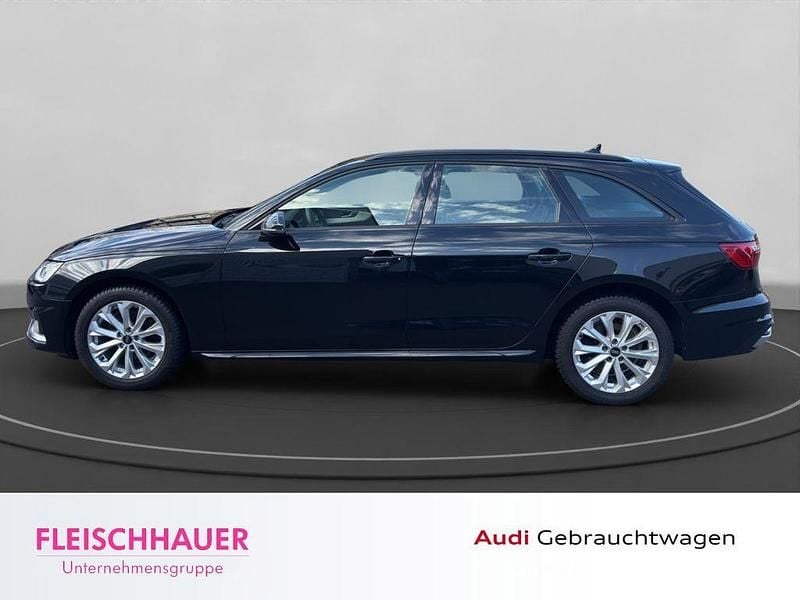 Second-hand Audi A4 Advanced 163 CP (119 kW) 2023 Negru Break