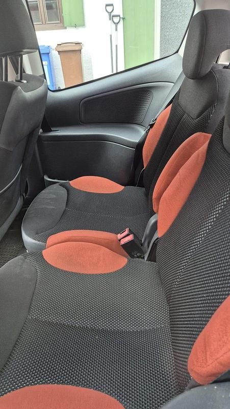 Gebraucht Citroën C2 80 PS (58 kW) 2007 Schwarz Kleinwagen