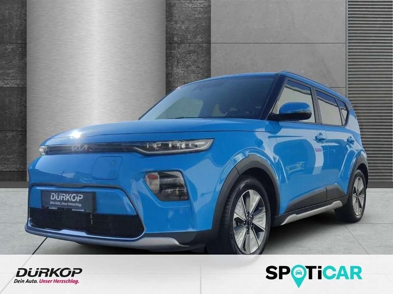 Blau Gebraucht 2024 Kia Soul EV Inspiration SUV | 30.980 € (Guter Preis) - Bild 1/4
