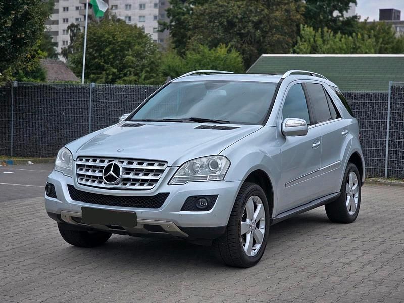 Silber Gebraucht 2008 Mercedes ML280 SUV | 8.400 € (Guter Preis) - Bild 1/4