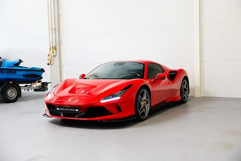 Gebraucht Ferrari F8 721 PS (530 kW) 2022 Rot Cabrio