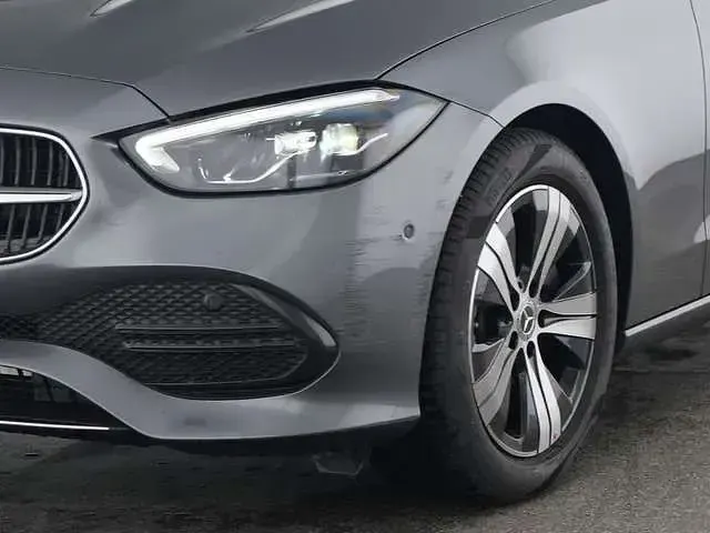 Gebraucht Mercedes C220 Avantgarde 200 PS (147 kW) 2025 Metalliclack selenitgrau Kombi