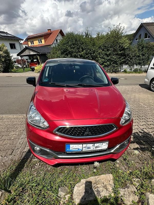 Rot Gebraucht 2019 Mitsubishi Space Star Edition Kleinwagen | 8.500 € (Etwas zu teuer) - Bild 1/4
