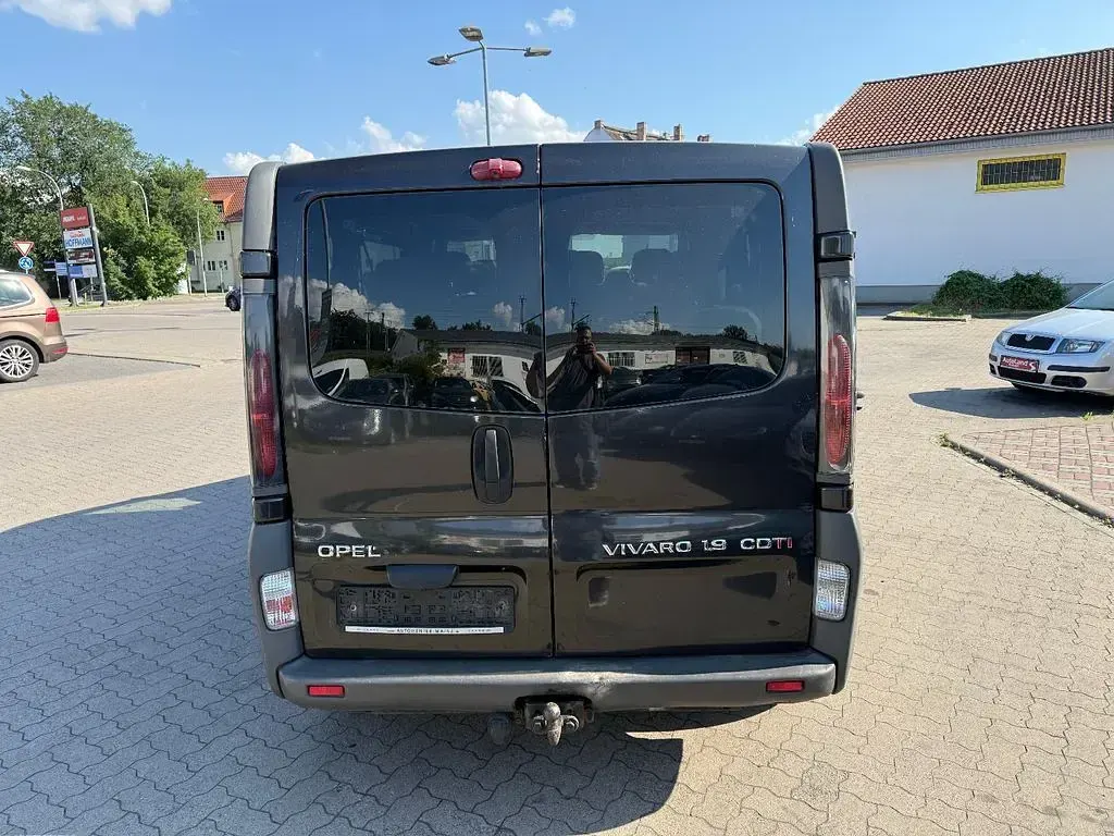 Gebraucht Opel Vivaro 101 PS (74 kW) 2006 Schwarz Van / Kleinbus