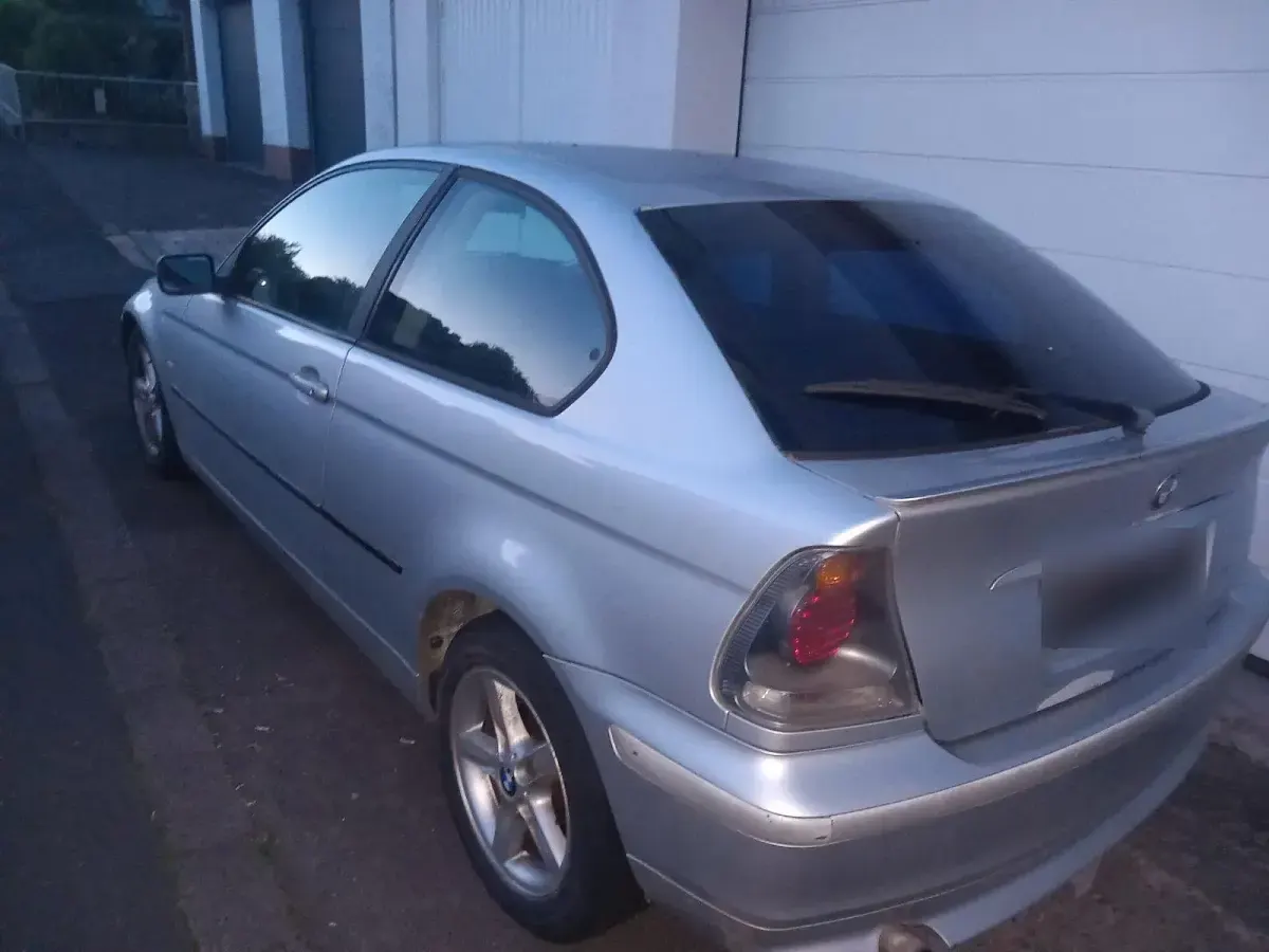 Gebraucht BMW 318 Compact 148 PS (108 kW) 2002 Silber Kleinwagen