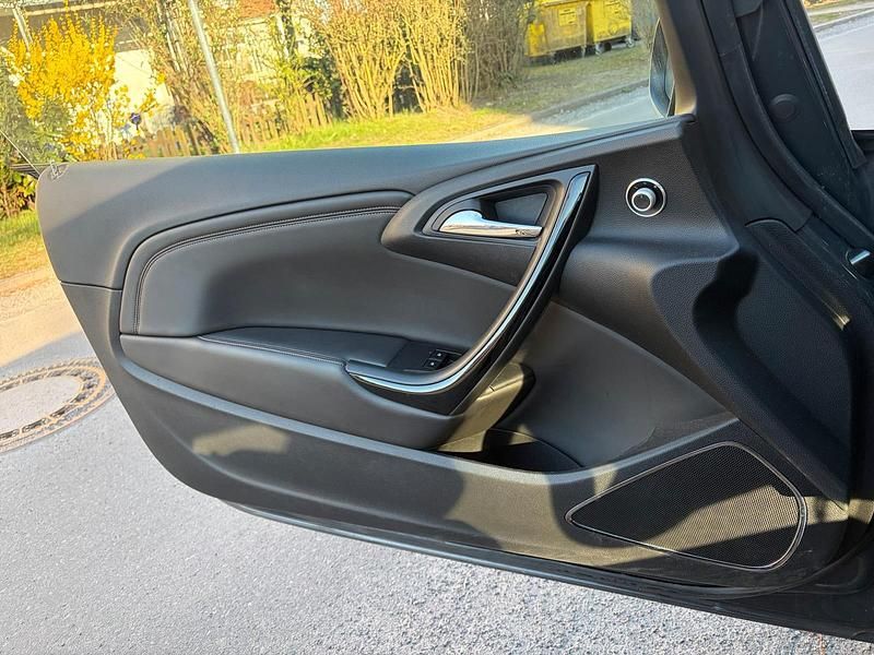 Gebraucht Opel Cascada 140 PS (102 kW) 2014 Grau Cabrio