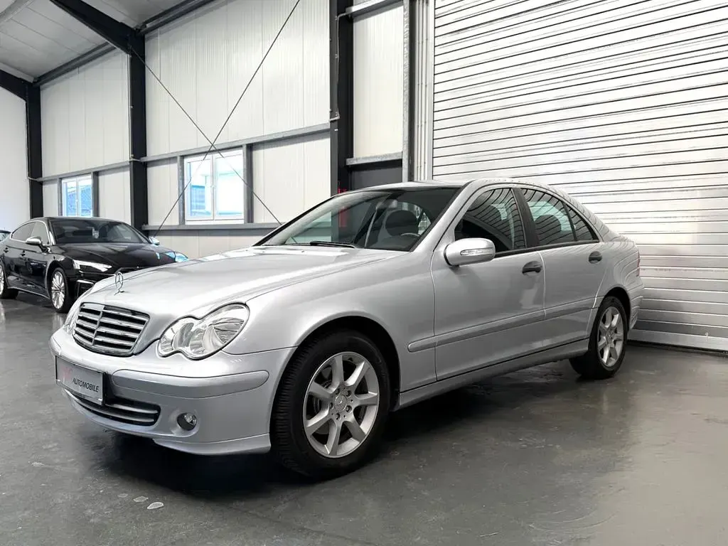 Gebraucht Mercedes C180 143 PS (105 kW) 2006 Iridiumsilber  metalliclack Limousine