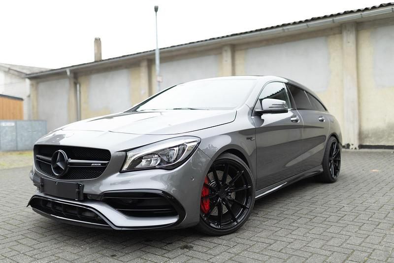 Grau Gebraucht 2016 Mercedes CLA45 AMG Shooting Brake AMG Kombi | 25.999 € (Teuer) - Bild 1/4