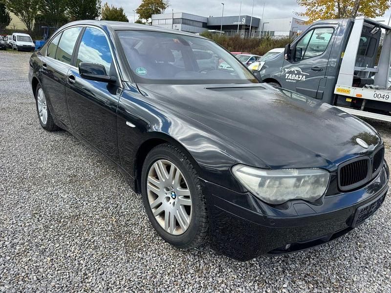 Schwarz Gebraucht 2003 BMW 745 Limousine | 3.190 € - Bild 1/4