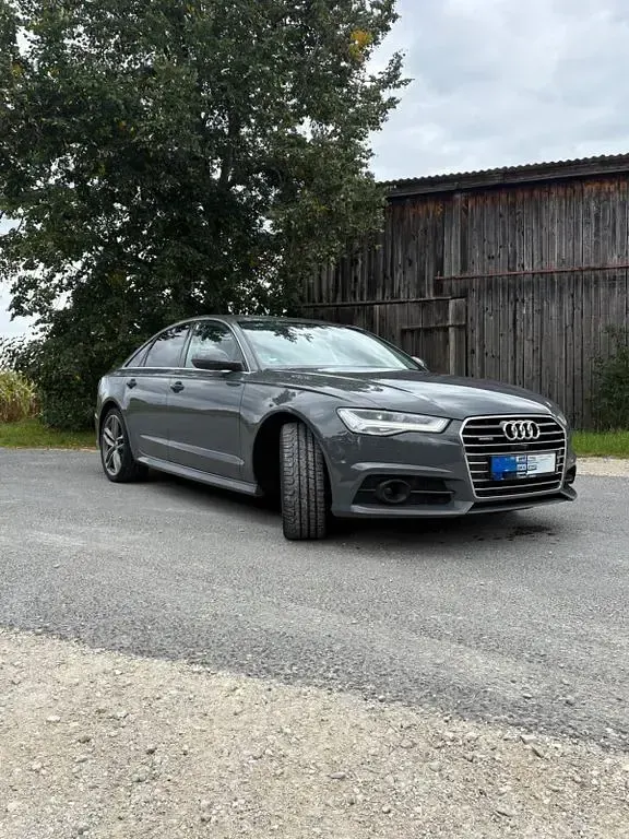Gebraucht Audi A6 Ambiente 272 PS (200 kW) 2017 Grau Limousine