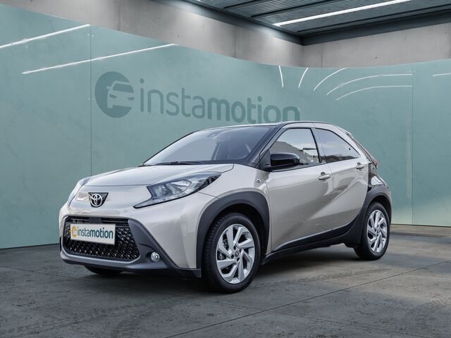 Beige Gebraucht 2022 Toyota Aygo Pulse Kleinwagen | 14.989 € (Fairer Preis) - Bild 1/2