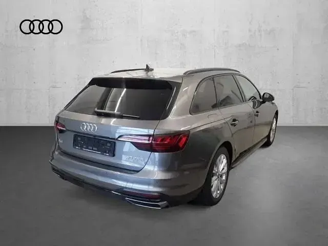 Gebraucht Audi A4 Ambiente 204 PS (150 kW) 2022 Terragrau metallic Kombi