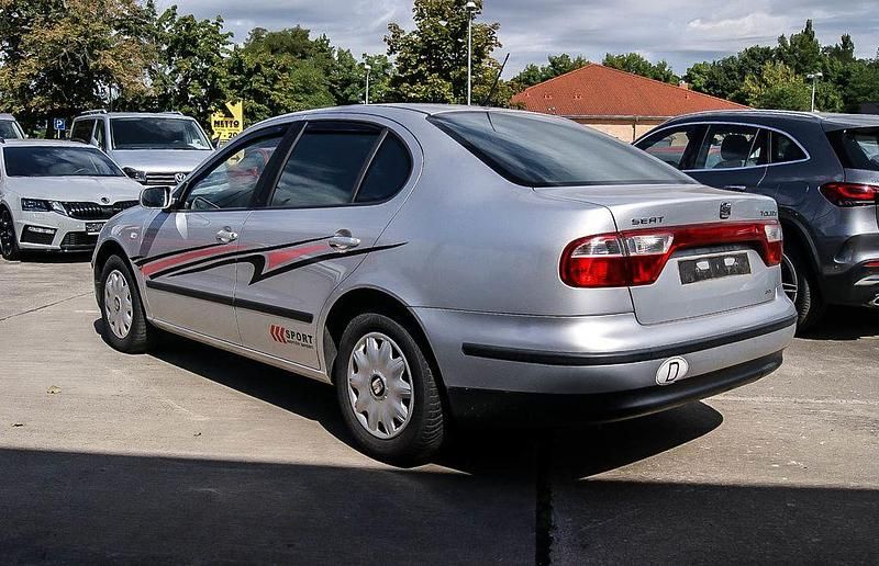 Gebraucht Seat Toledo 125 PS (91 kW) 2001 Gris artico metallic (metallic) Limousine