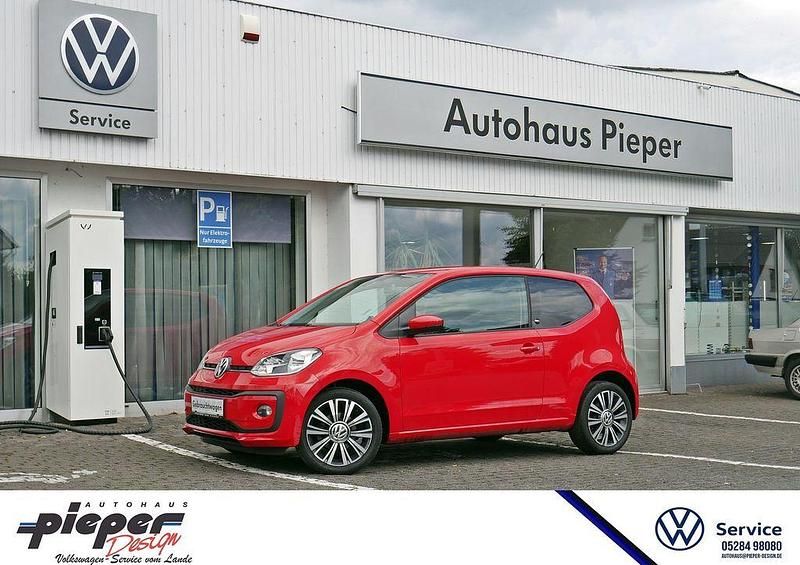 Rot Gebraucht 2017 VW up! Sound Kleinwagen | 8.780 € (Fairer Preis) - Bild 1/4