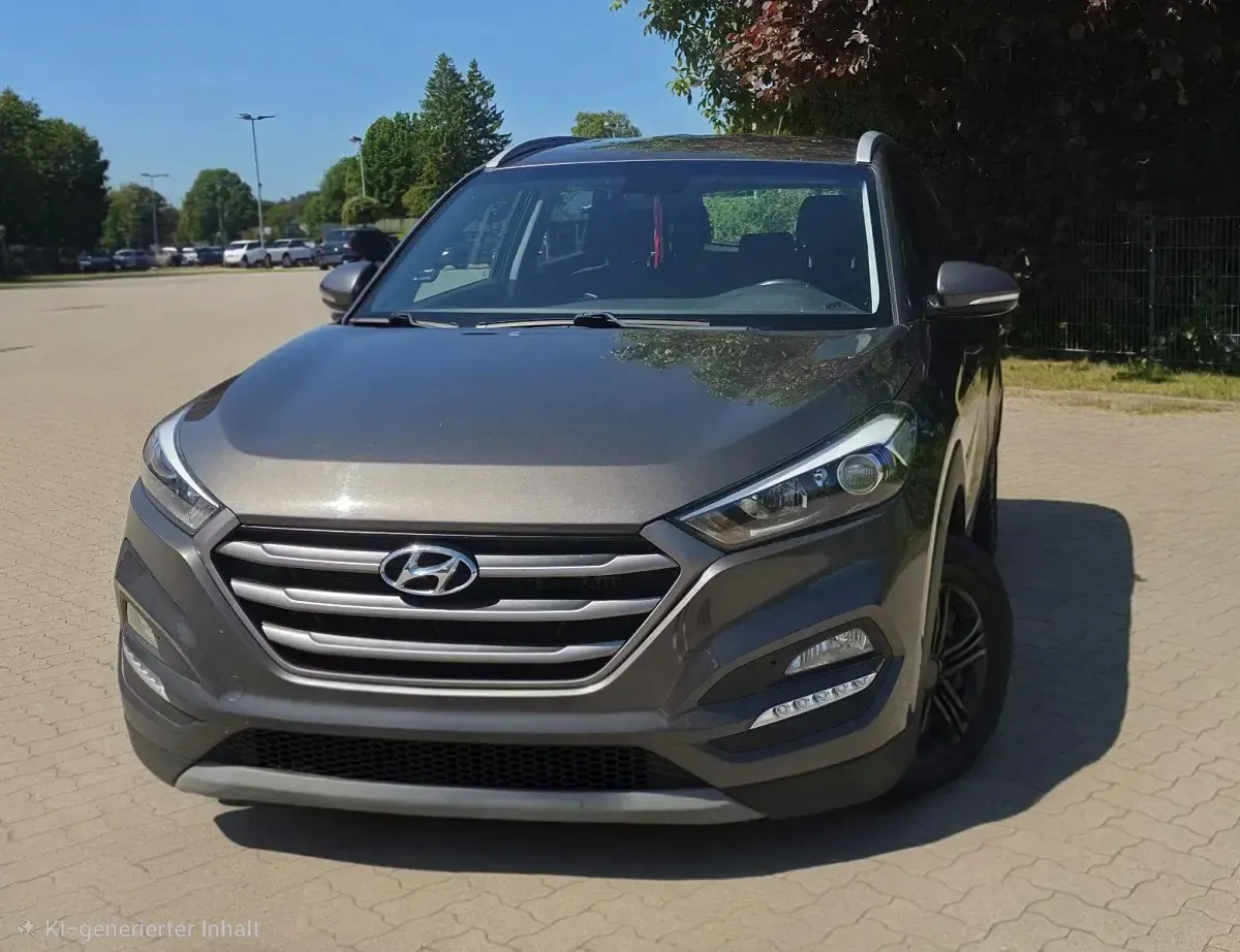Gebraucht Hyundai Tucson 141 PS (103 kW) 2017 Grau SUV