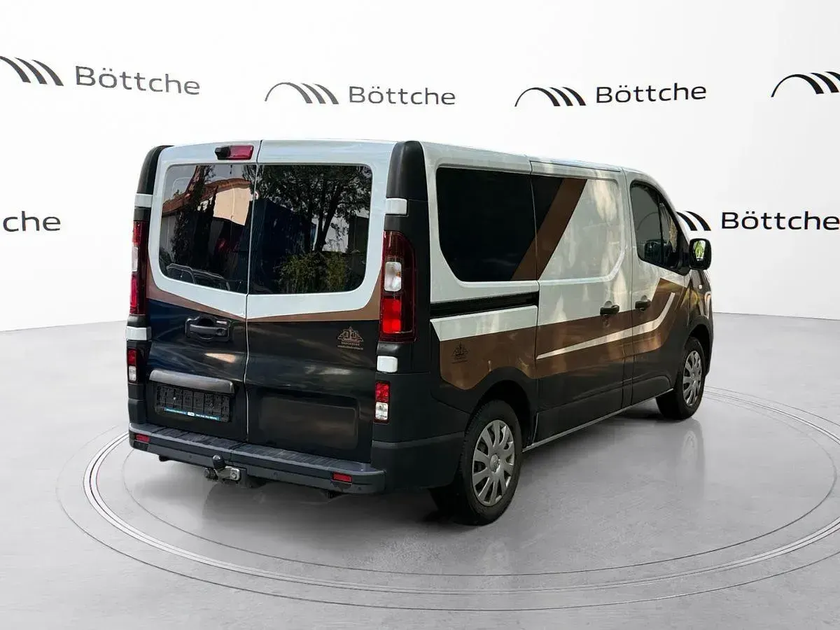 Gebraucht Opel Vivaro 116 PS (85 kW) 2015 Casabl/arctic/eisweiss/kaolin Van / Kleinbus