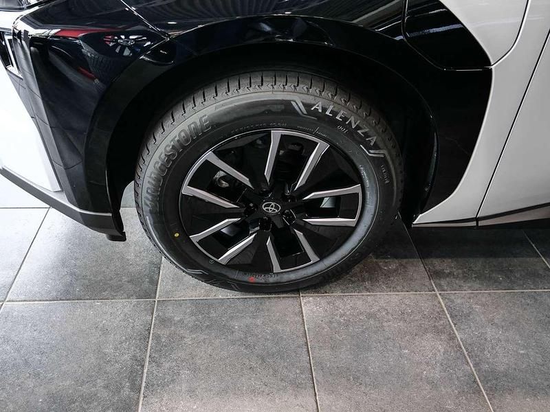 Neu Toyota bZ4X 166 kW (226 PS) 2026 Platinum white SUV