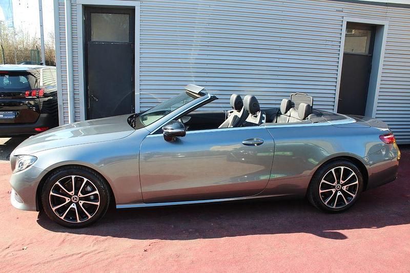 Gebraucht Mercedes E200 Avantgarde 197 PS (144 kW) 2020 Grau (metallic) Cabrio
