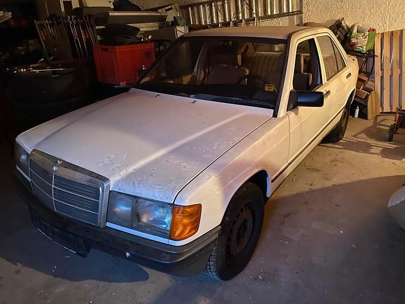 Gebraucht 1986 Mercedes 190 Limousine | 2.600 € - Bild 1/4