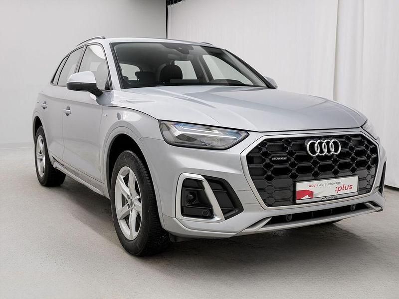 Gebraucht Audi Q5 S-Line 204 PS (150 kW) 2023 Florettsilber metallic SUV