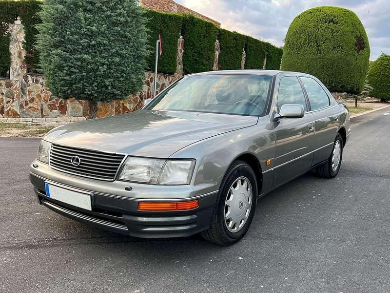 Gebraucht Lexus LS400 264 PS (194 kW) 1997 Grau Limousine