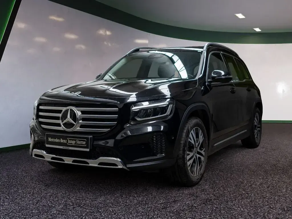 Gebraucht Mercedes GLB200 Progressive 150 PS (110 kW) 2024 Schwarz / kosmosschwarz SUV